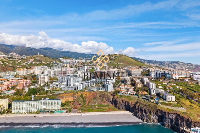 Apartamento T2 para Venda em São Martinho Foto 52