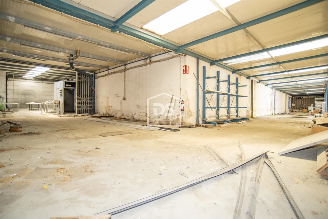 Armazém para Venda em Penafiel Foto 26