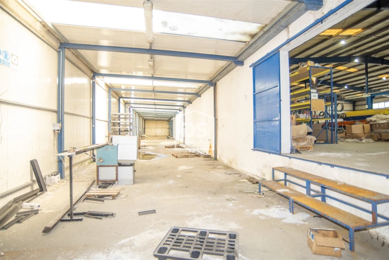 Armazém para Venda em Penafiel Foto 23