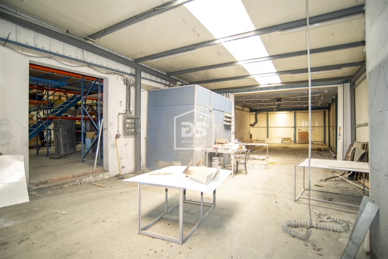 Armazém para Venda em Penafiel Foto 25