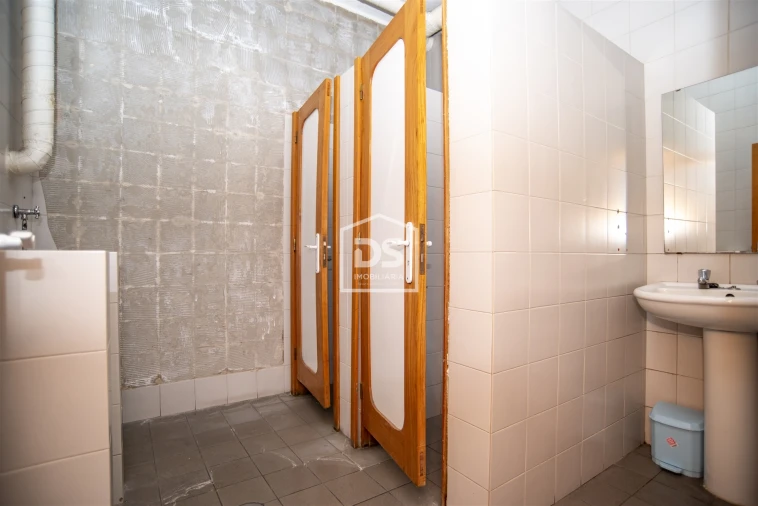 Armazém para Venda em Penafiel Foto 19