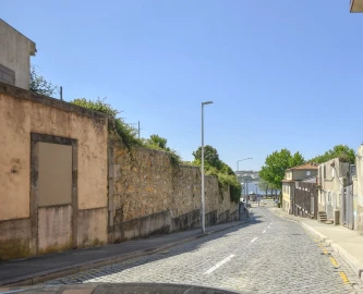 Terreno para Venda em Lordelo do Ouro e Massarelos