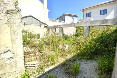 Terreno para Venda em Lordelo do Ouro e Massarelos
