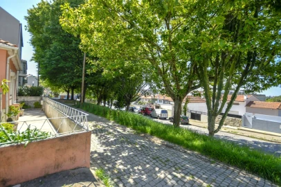 Terreno para Venda em Lordelo do Ouro e Massarelos