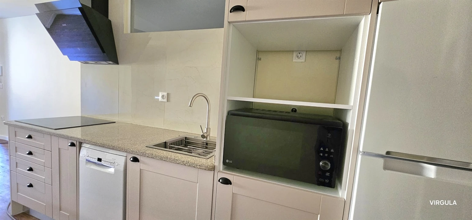 Apartamento T2 para Venda em Covilhã e Canhoso Foto 5