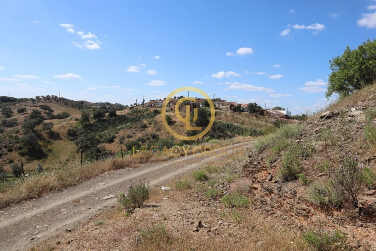 Terreno para Venda em Odeleite Foto 2