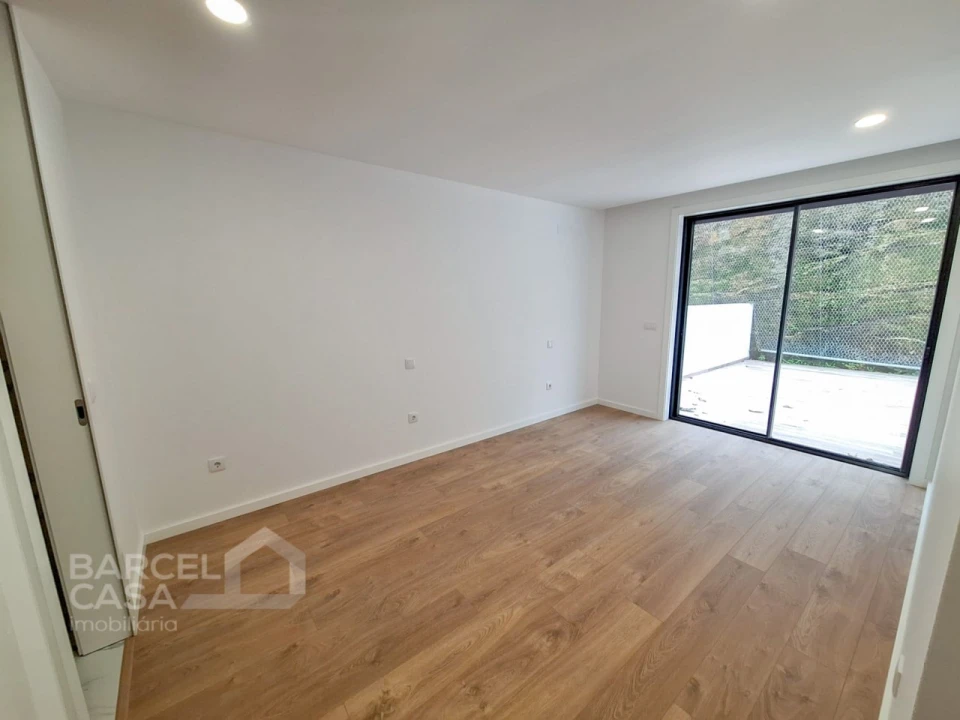 Apartamento T3 para Venda em Airo Foto 8