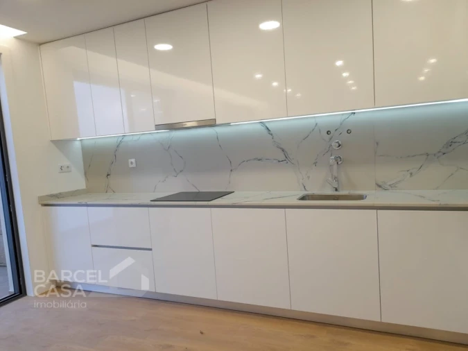 Apartamento T3 para Venda em Airo Foto 3