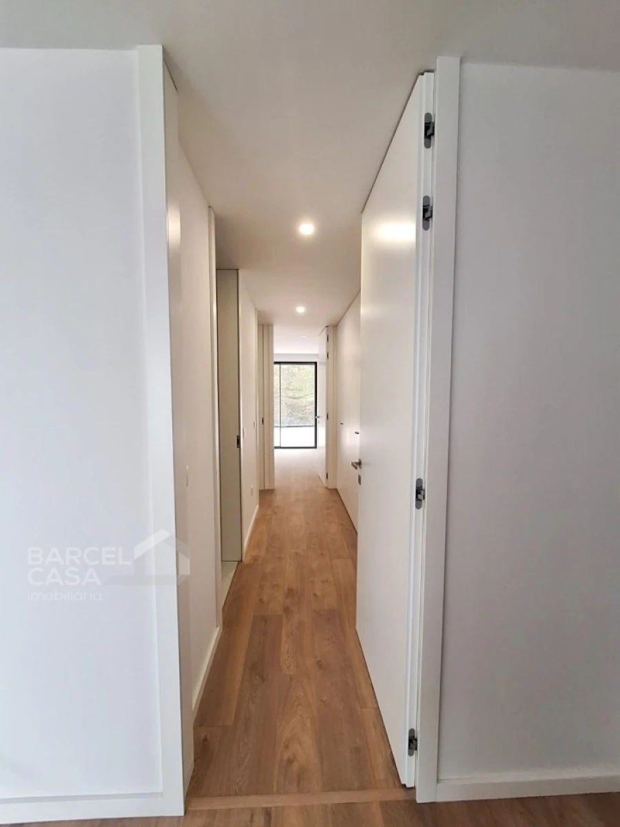 Apartamento T3 para Venda em Airo Foto 14