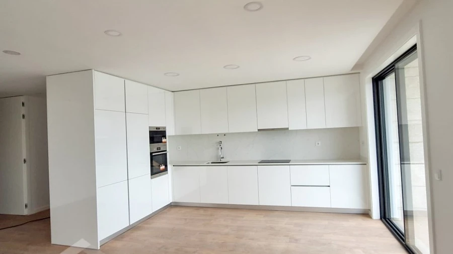 Apartamento T3 para Venda em Airo