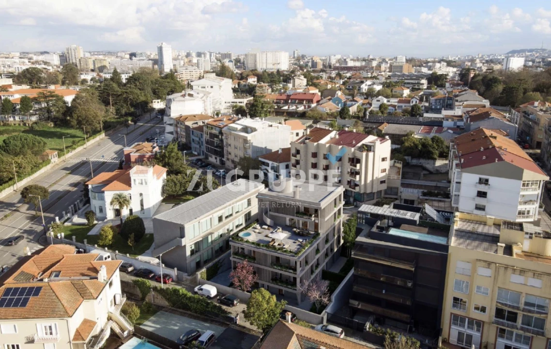 Apartamento T4 para Venda em Lordelo do Ouro e Massarelos Foto 11