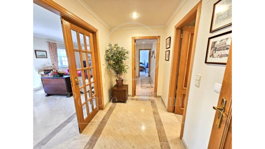 Apartamento T2 para Arrendamento em Alcabideche Foto 5