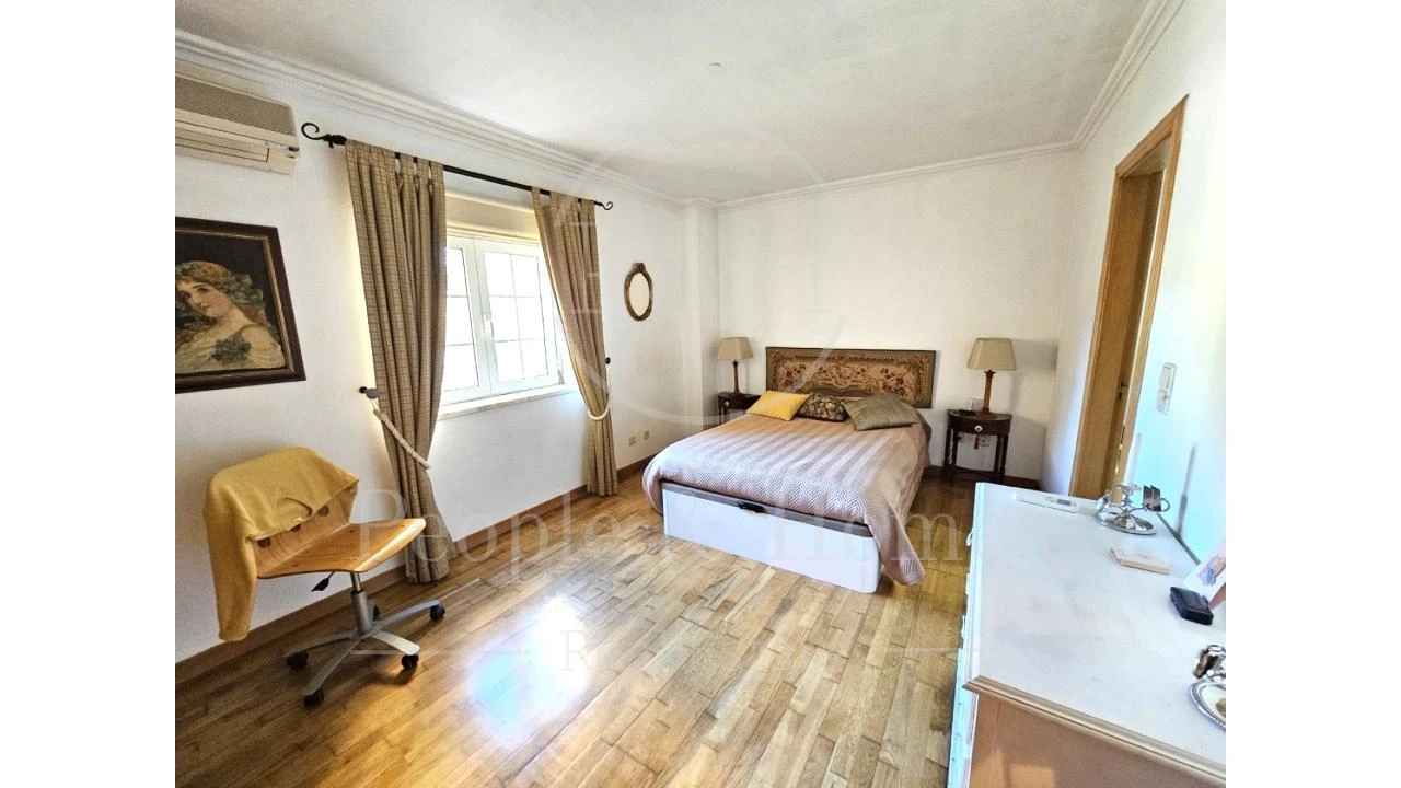 Apartamento T2 para Arrendamento em Alcabideche Foto 23