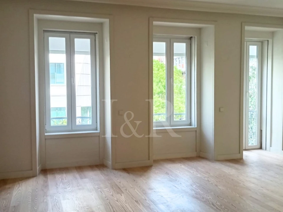Apartamento T2 para Venda em Arroios Foto 2