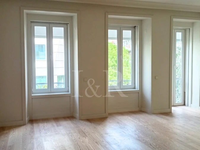 Apartamento T2 para Venda em Arroios Foto 2