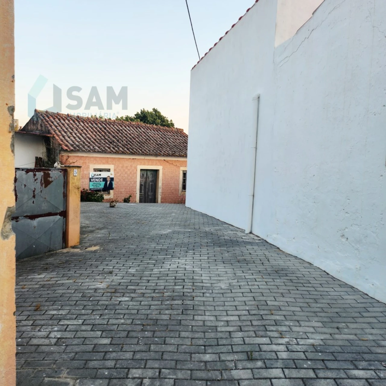Terreno para Venda em Alcanede Foto 1