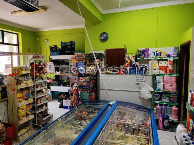 Loja para Venda em Alcains