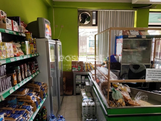 Loja para Venda em Alcains Foto 21