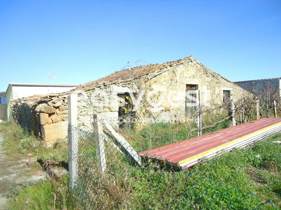 Moradia T2 para Venda em Fundão, Valverde, Donas, A. Joanes, A. Nova Cabo Foto 9