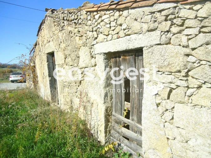 Moradia T2 para Venda em Fundão, Valverde, Donas, A. Joanes, A. Nova Cabo Foto 7