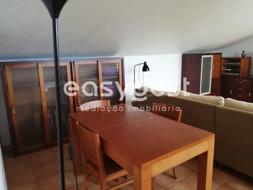 Moradia T4 para Venda em Fontinhas Foto 9