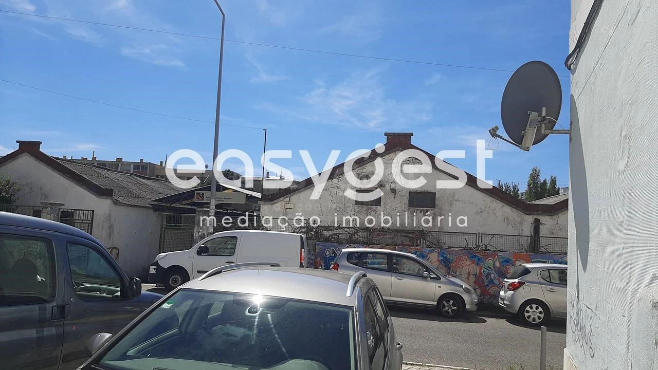 Terreno para Venda em Rio de Mouro Foto 7