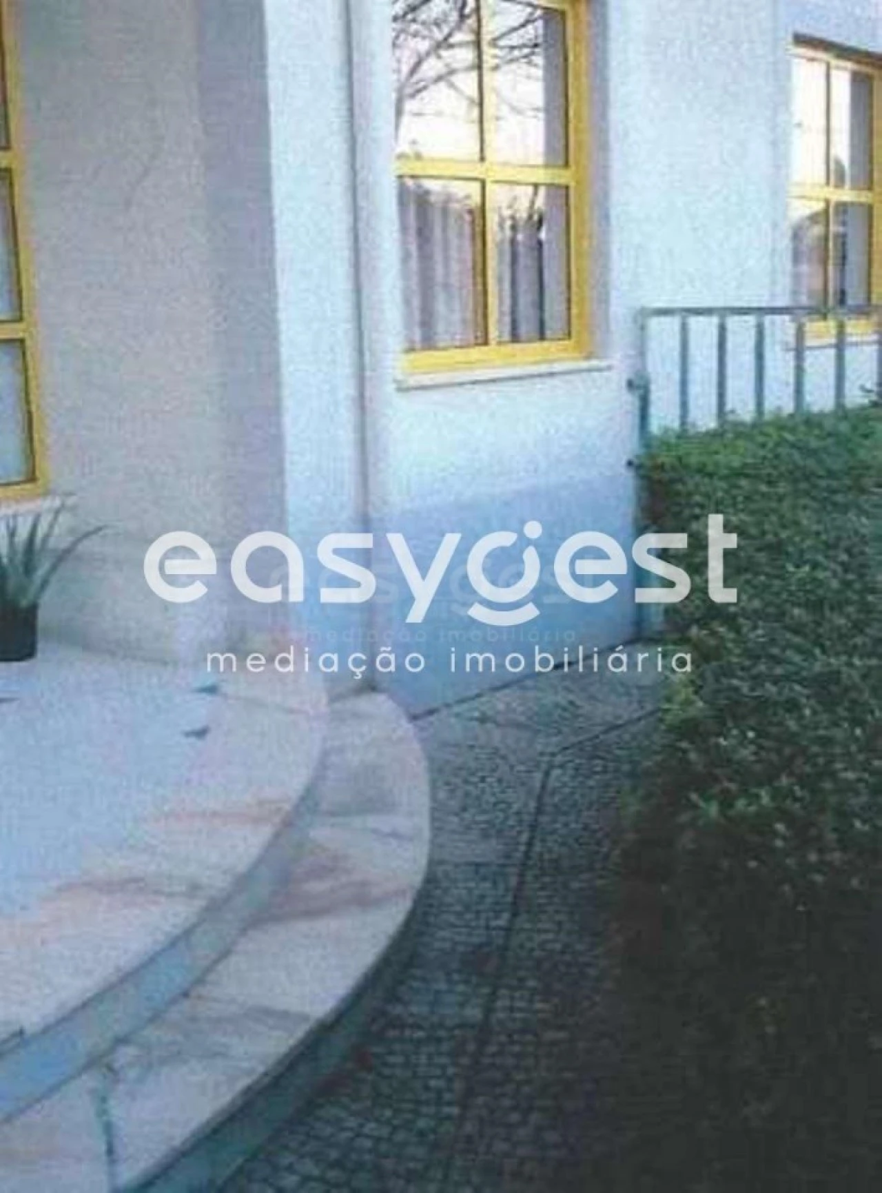 Moradia T5 para Venda em Rio de Mouro Foto 2