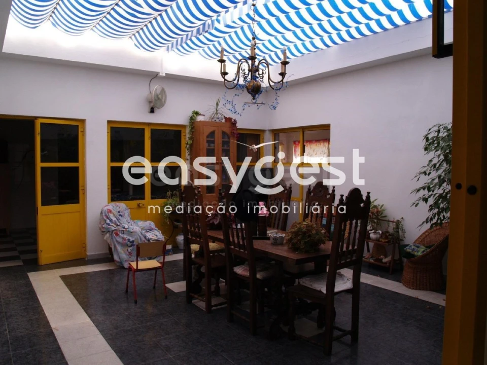 Moradia T5 para Venda em Rio de Mouro Foto 6