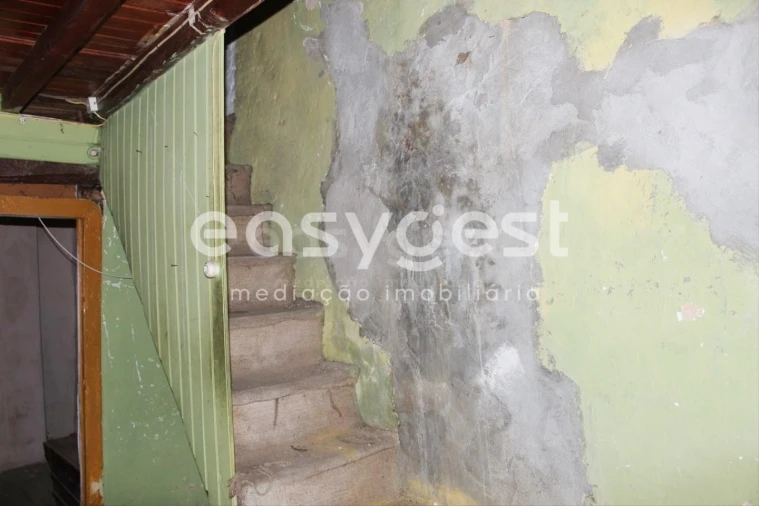 Moradia T2 para Venda em Tortosendo Foto 10