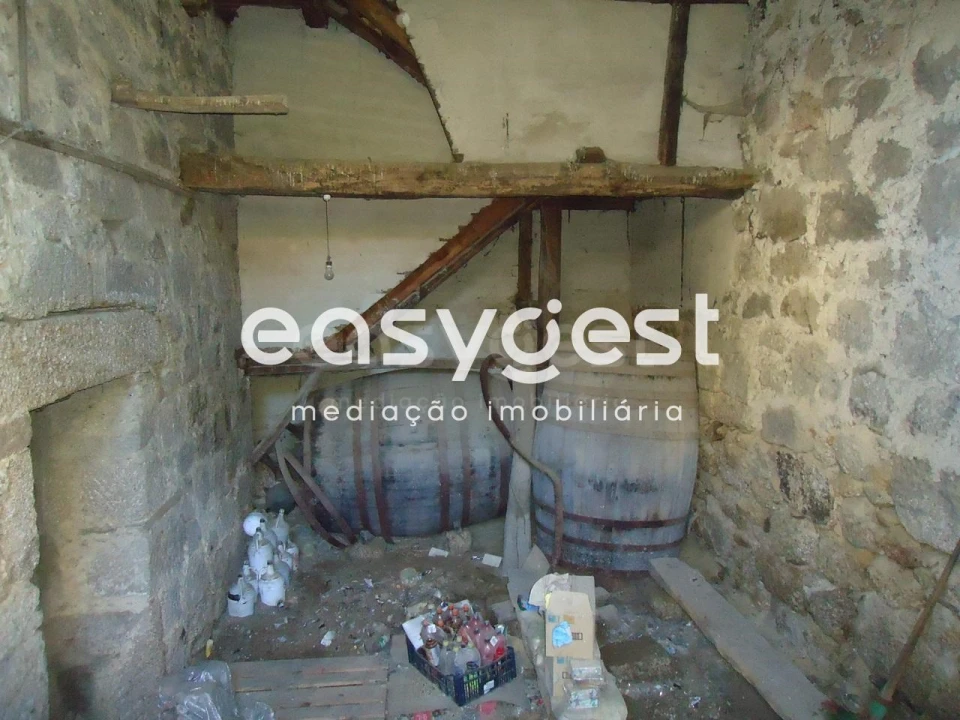 Moradia T5 para Venda em Teixoso e Sarzedo Foto 11