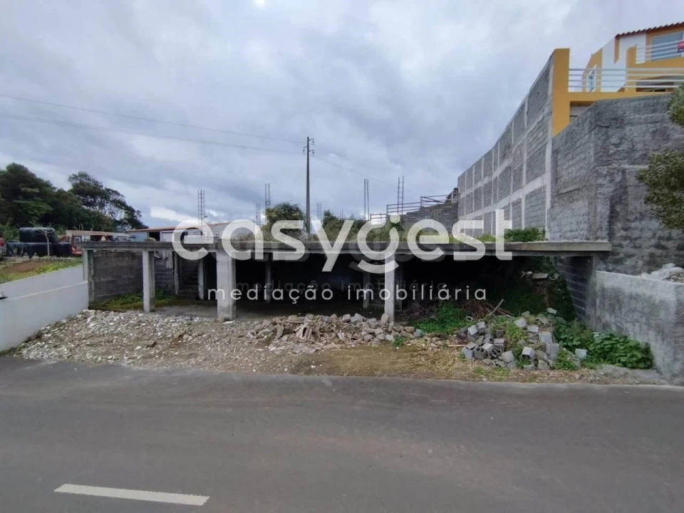 Terreno para Venda em São Mateus da Calheta Foto 4