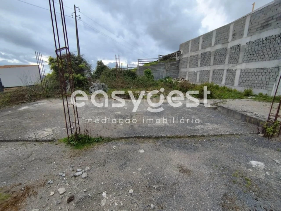 Terreno para Venda em São Mateus da Calheta Foto 9