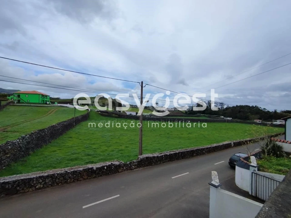 Terreno para Venda em São Mateus da Calheta Foto 10