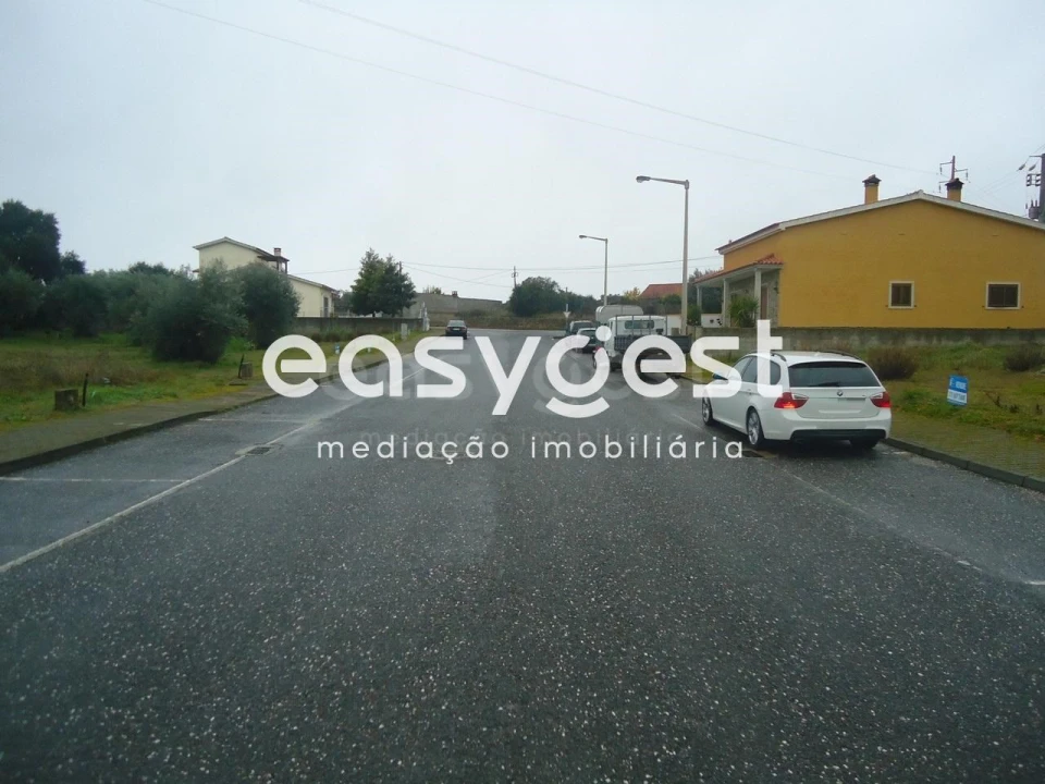 Terreno para Venda em Escalos de Cima e Lousa Foto 12