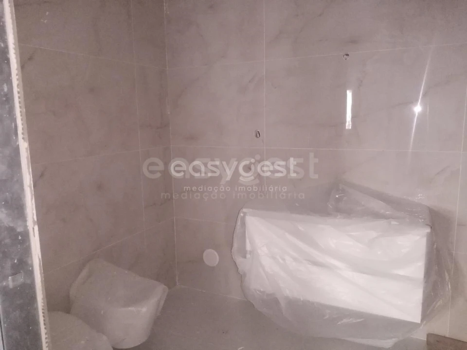 Apartamento T2 para Venda em Covilhã e Canhoso Foto 3