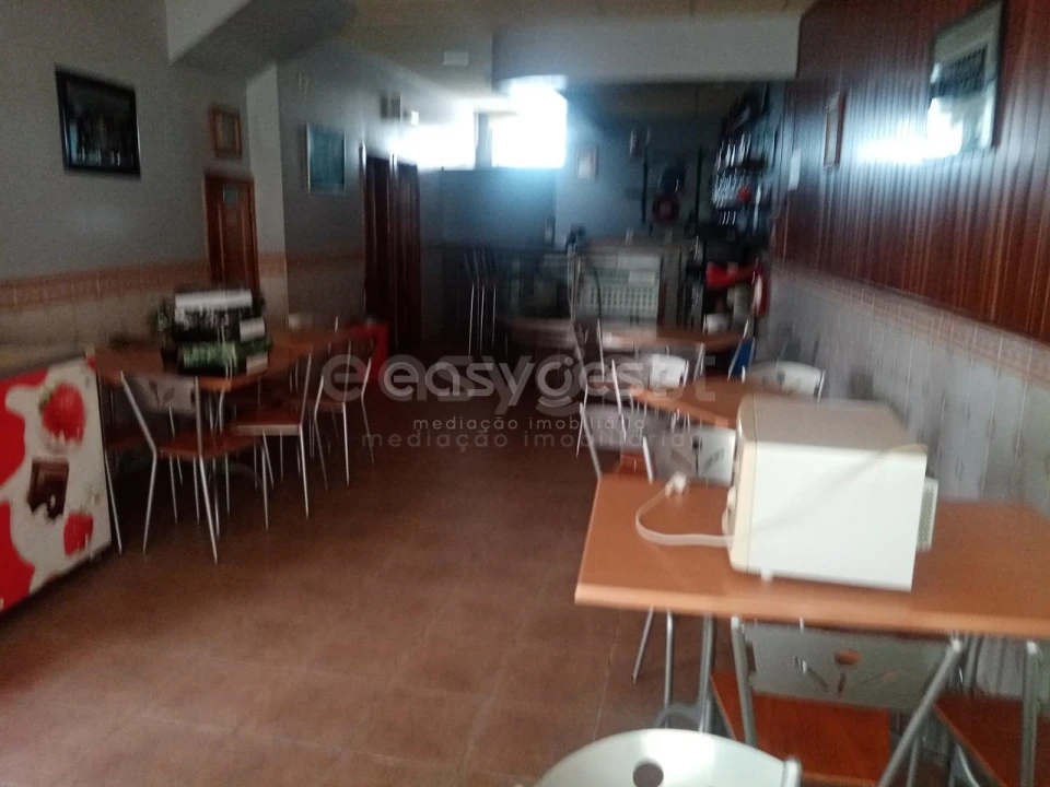 Prédio para Venda em Póvoa de Rio de Moinhos e Cafede Foto 20