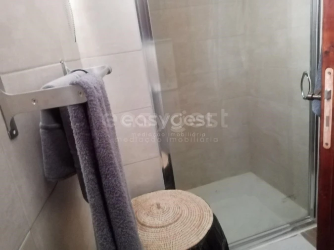 Prédio para Venda em Póvoa de Rio de Moinhos e Cafede Foto 9