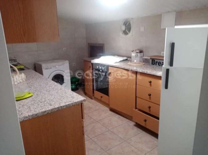 Prédio para Venda em Póvoa de Rio de Moinhos e Cafede Foto 15