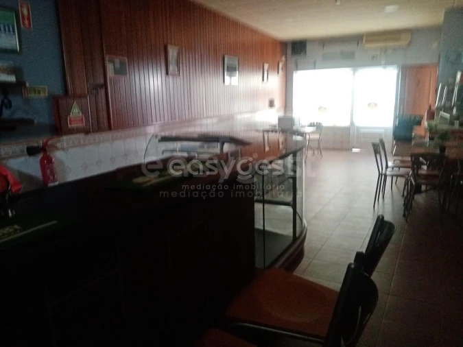 Prédio para Venda em Póvoa de Rio de Moinhos e Cafede Foto 17