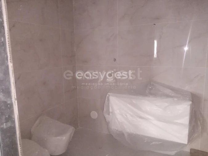 Apartamento T2 para Venda em Covilhã e Canhoso Foto 2