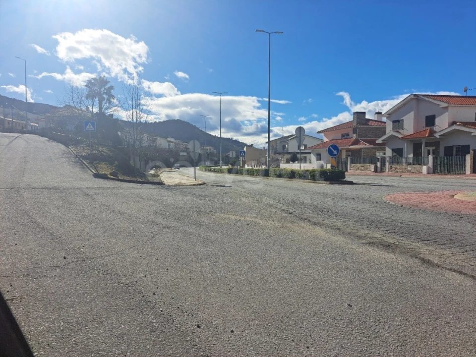Terreno para Venda em Torre de Moncorvo Foto 8