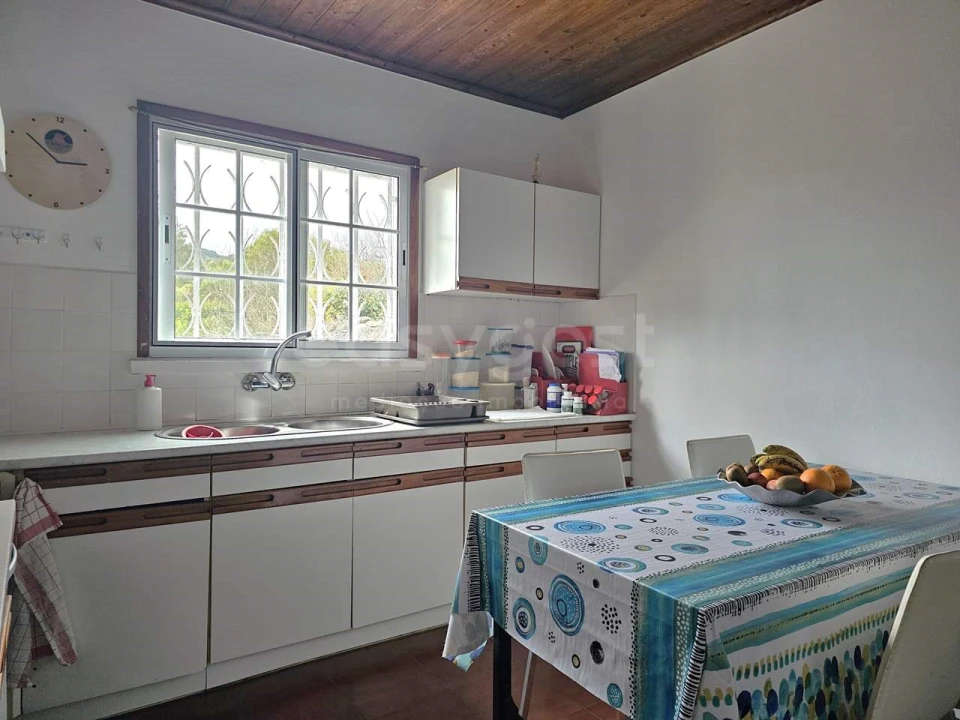 Moradia T2 para Venda em Capelas Foto 12