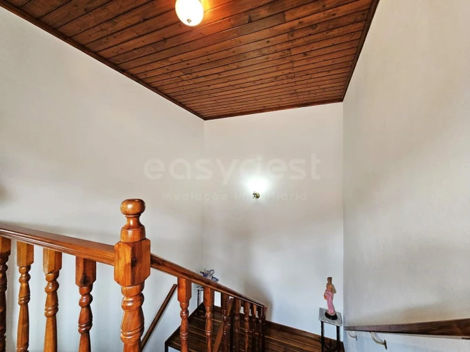 Moradia T2 para Venda em Capelas Foto 14