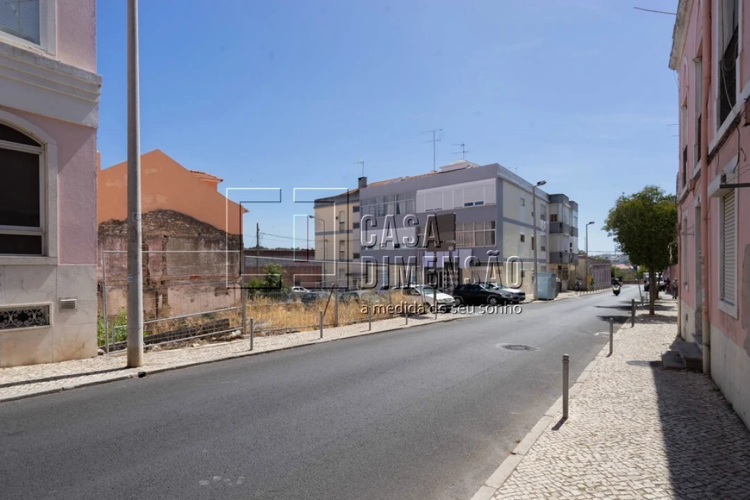 Terreno para Venda em Queluz e Belas Foto 5