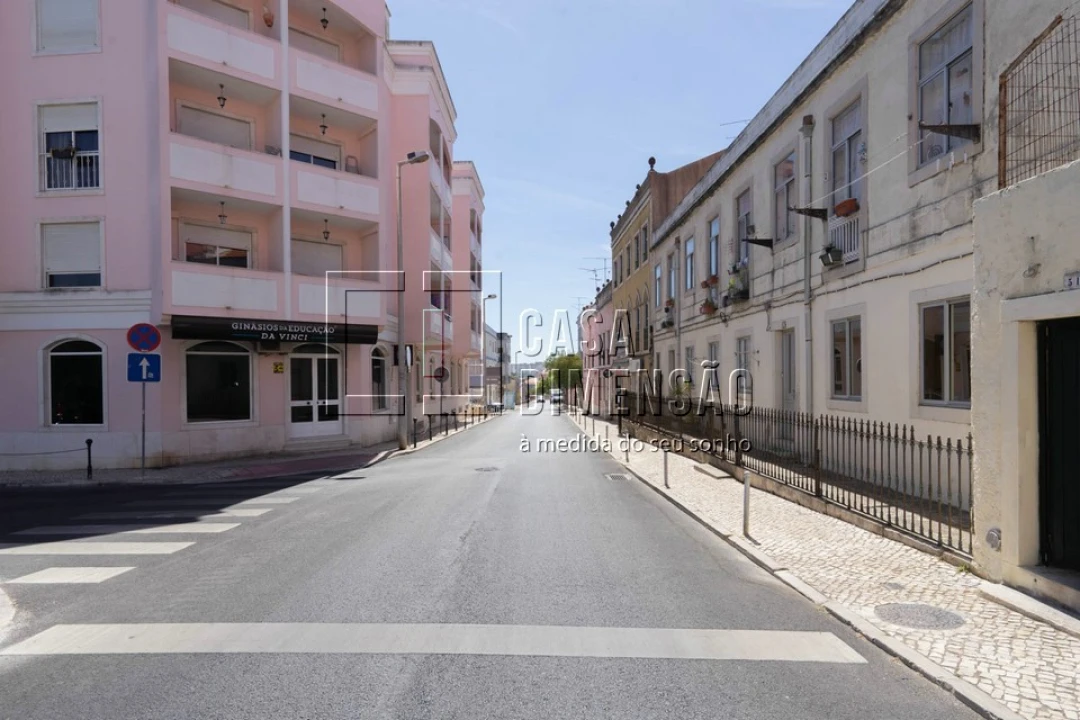 Terreno para Venda em Queluz e Belas Foto 9
