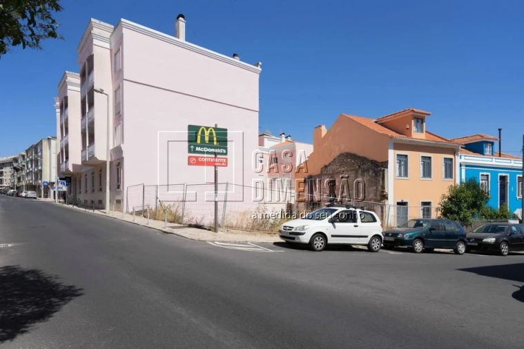 Terreno para Venda em Queluz e Belas Foto 7
