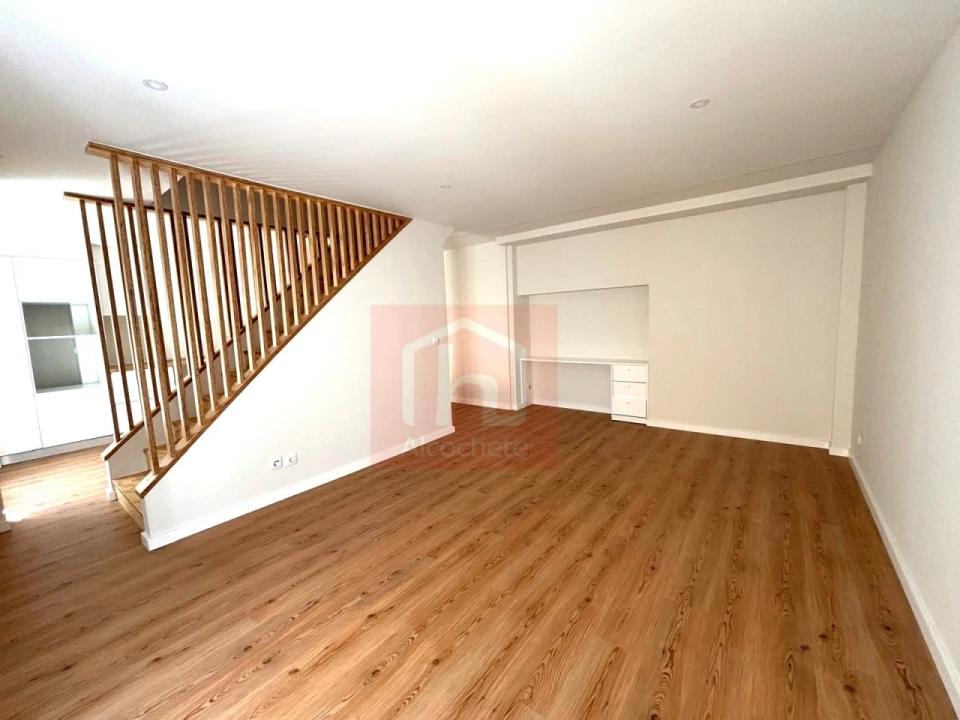 Apartamento T2 para Venda em Alcochete Foto 2