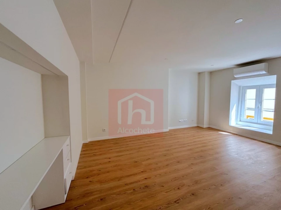 Apartamento T2 para Venda em Alcochete Foto 4