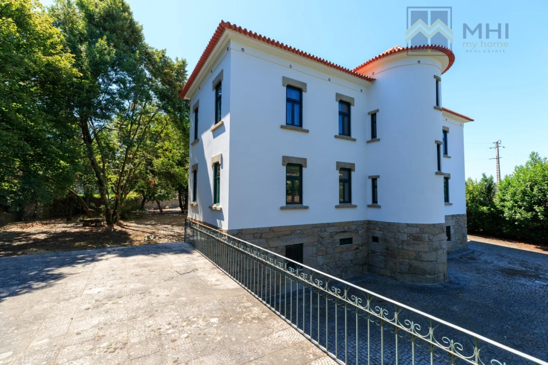 Moradia T6 para Venda em Abragão Foto 2