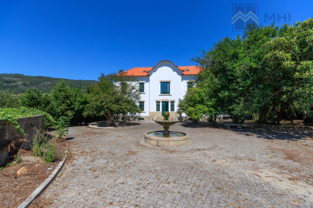 Moradia T6 para Venda em Abragão Foto 7